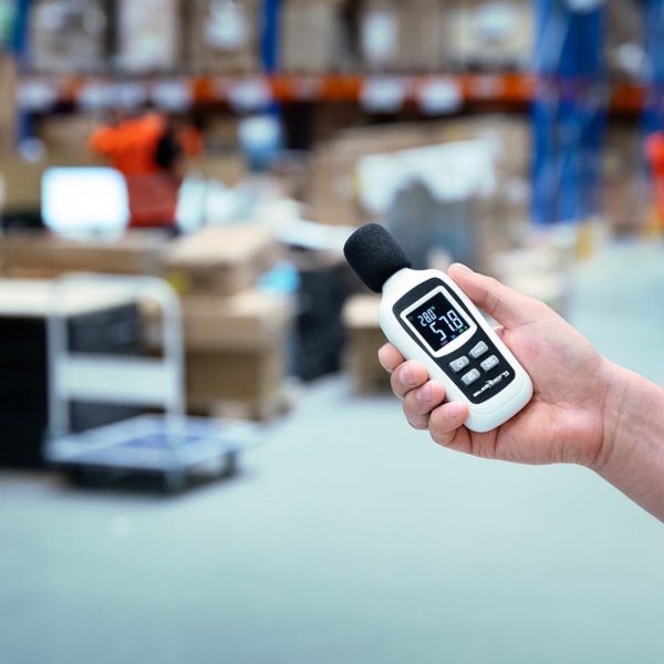 Digitālās skaņas mērītājs no Decybelmomier 35-135 DB