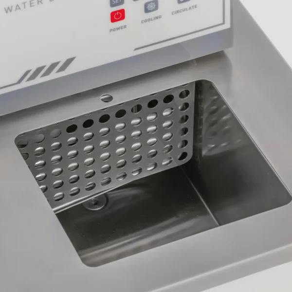 Digitālās laboratorijas vannas no -20 līdz 100 C 6 L 1000 W