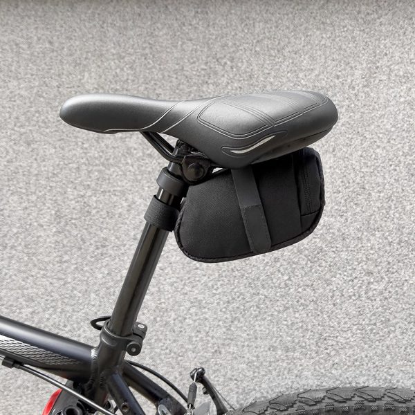 Mazs velosipēdu maiss 0,6 l melnu seglu