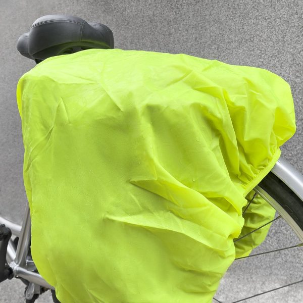 Ietilpīgs velosipēdu maiss 60 l uz bagāžnieka + melna lietus pārsega