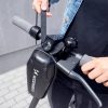 Ūdensnecaurlaidīgs hulajnogi stūres ratiņu maiss 2 l melns motorollers