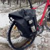 1016484-7-wodoodporna-torba-rowerowa-sakwa-na-baga-wozinsky-hurtownia-sklep Ūdensnecaurlaidīga velosipēdu soma.