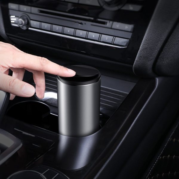 Mini atkritumu tvertne ar automašīnas vāku melnu automašīnu