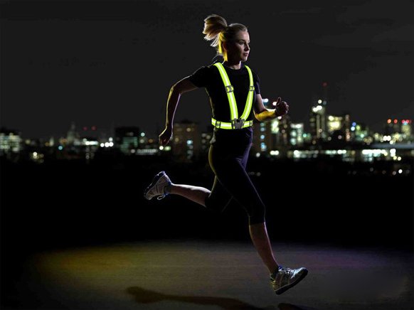 Atstarojošās breketes velosipēdu ar velosipēdu atstarojošo vesti melna