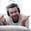 Yiven M30 kabeļa audio kabeļa stereo aux 3,5 mm vīriešu mini ligzda 1m sudraba-melns
