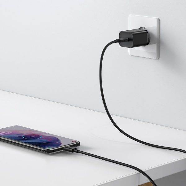 Super Fast USB -C 25W Power Piegādes ātras uzlādes lādētājs - melns