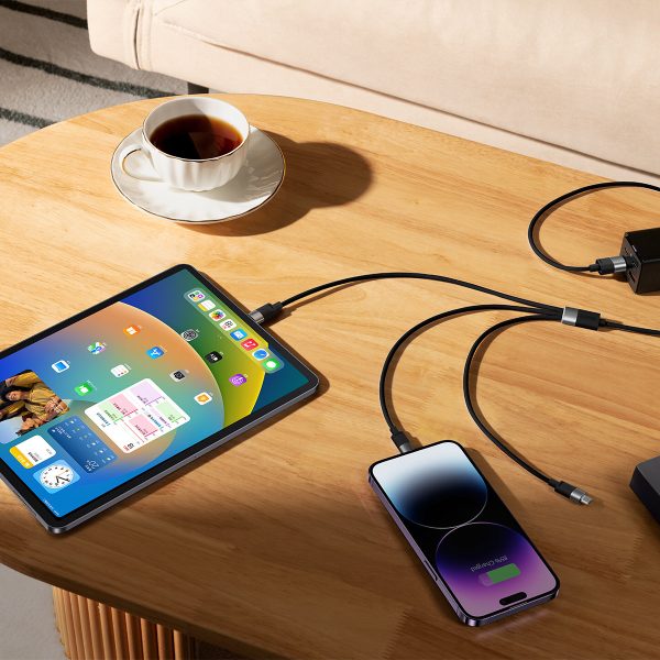 Kabelis Kabelis Starspeed 3in1 USB - Micro USB / iPhone zibens / USB -C 1,2m - melns