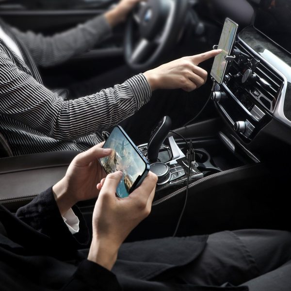 Automašīna lādētājs graudiem Pro 2x USB 4,8A balto šķiltavu ligzdai