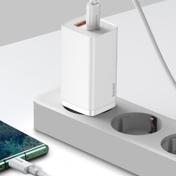 Fast Gan2 Pro USB USB-C QC PD 65W White Charger