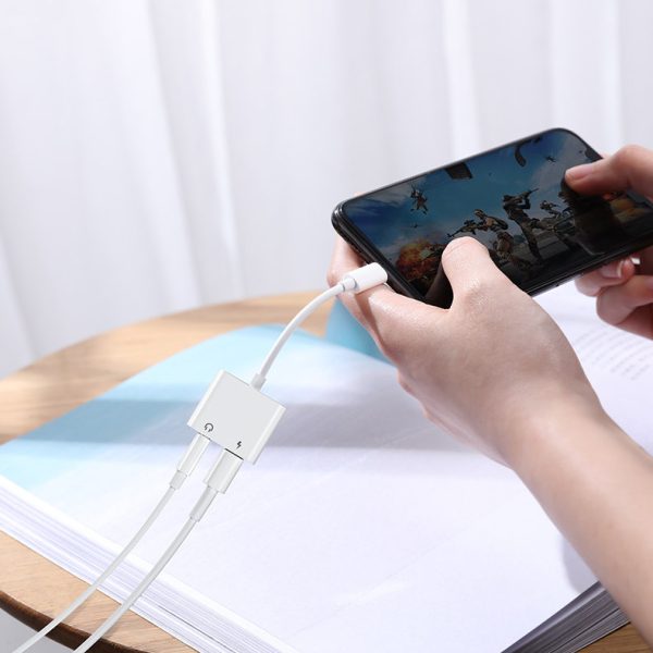 Adaptera adaptera austiņu izplatītājs iphone zibens - zibens 3,5 mm mini domkrats balts
