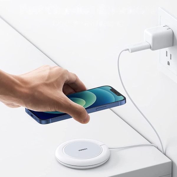 Qi 15W bezvadu lādētājs ar silikona korpusu, kas ir saderīgs ar Magsafe White
