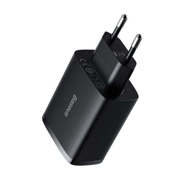 Kompakts 3x USB 17W melnais lādētājs