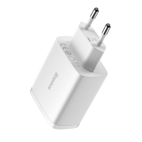 Kompakts 3x USB 17W baltais lādētājs