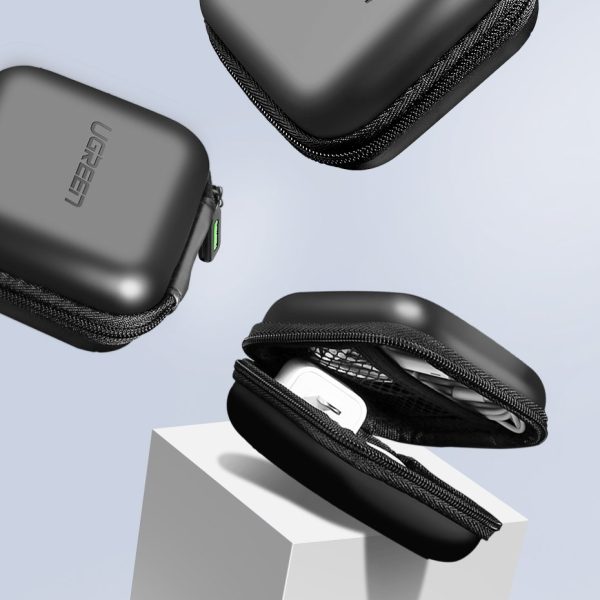 Gadījuma kaste austiņām un aksesuāriem GSM 8x8cm melnā krāsā