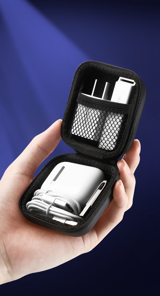 Gadījuma kaste austiņām un aksesuāriem GSM 8x8cm melnā krāsā