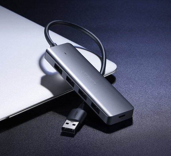 Hub Hub izplatītājs USB - 4x USB 3.2 ar Micro USB pelēkās barošanas porta portu