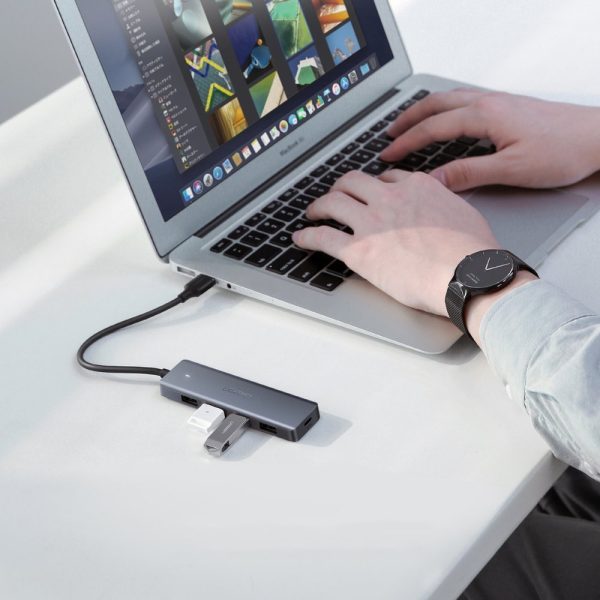 Hub Hub izplatītājs USB - 4x USB 3.2 ar Micro USB pelēkās barošanas porta portu
