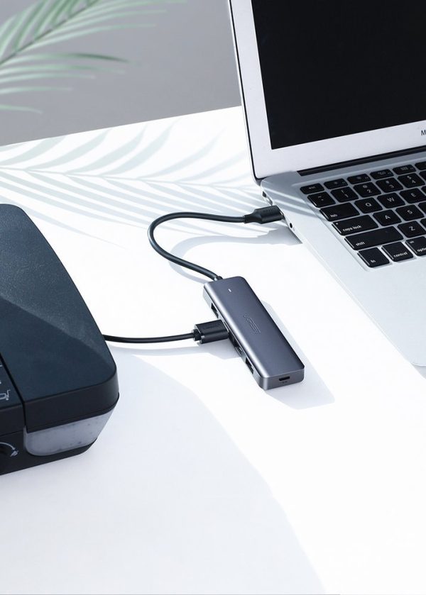 HUB USB-C rajons-4X USB 3.2 ar USB-C pelēkās barošanas ostu