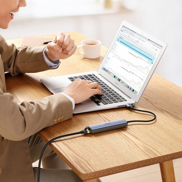 Daudzfunkcionāls centrmezgla adapteris USB 3.0 izplatītājs-3X USB Ethernet RJ-45 USB-C PD pelēks