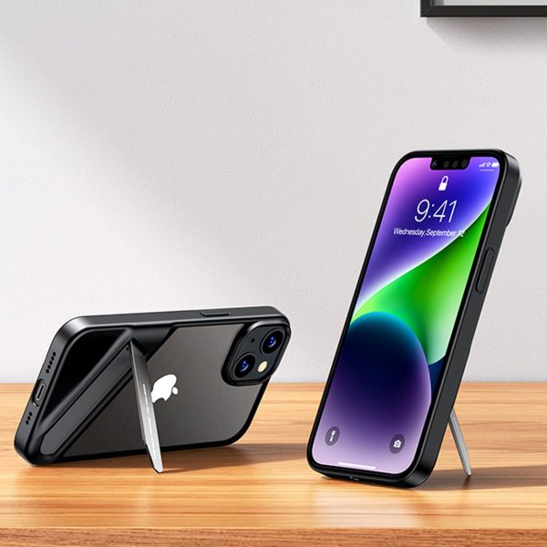 Stingrs korpuss ar želejas rāmi un iebūvētu iPhone 14 Plus melno stendu