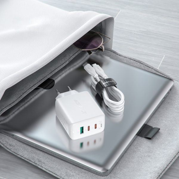 1020640-10-ladowarka-sieciowa-usb-c-usb-65w-acefast-hurtownia-sklep 2in1 2x USB-C USB 65W tīkla lādētājs + USB-C kabeļa baltais