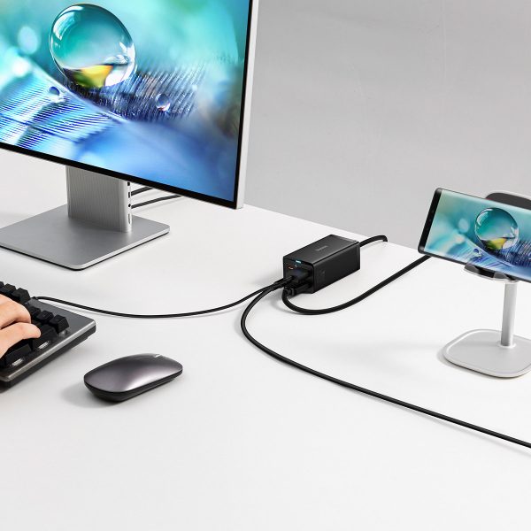 2in1 Gan5 Pro + Hub HDMI HDMI 4K 2X USB-C USB-A USB-A Converter Charger
