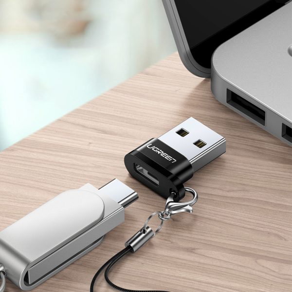 Adaptera adaptera ligzda no USB-C spraudņa uz USB melna