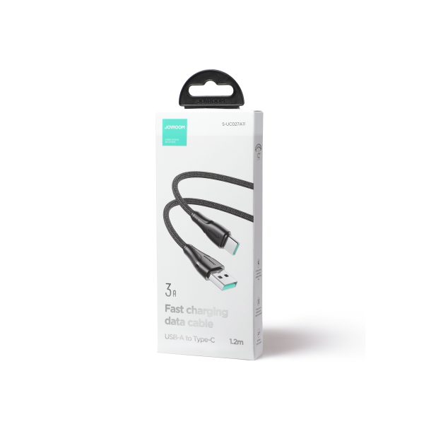 Kabelis pārspēj sērijas USB - USB -C ātrai uzlādēšanai 3A 1,2 m melnā krāsā