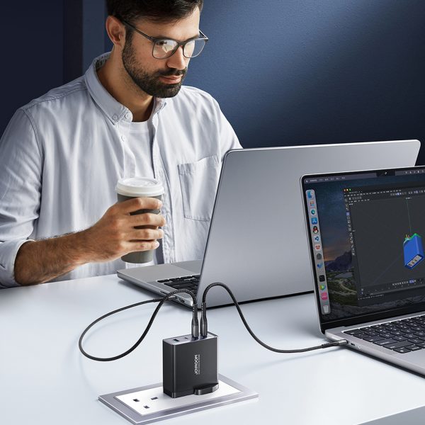 Gaan 140W Gan Charger UK 3X USB-C USB-A + USB-C kabelis 1,2m