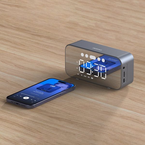 6in1 pulksteņa modinātājs FM Bluetooth skaļrunis Aux karšu lasītājs TF SD sudrabs