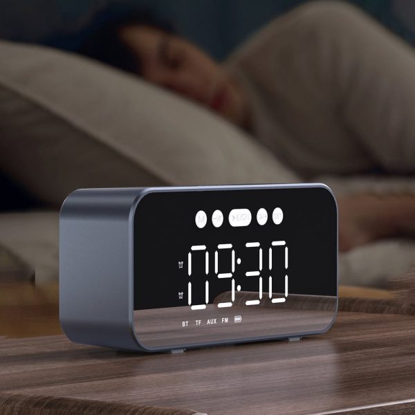 6in1 pulksteņa modinātājs FM Bluetooth skaļrunis Aux karšu lasītājs TF SD sudrabs