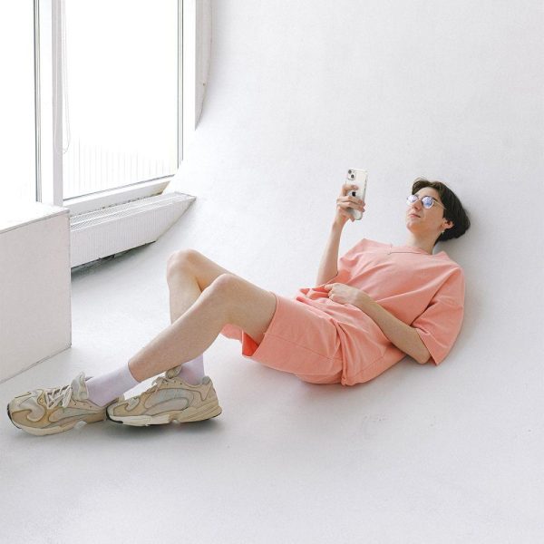 Ultra hibrīda korpuss iPhone 15 melnajam paklājam