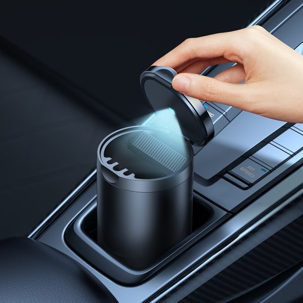 Automašīnu pelnu trauks ar LED fona apgaismojuma premium 2 sēriju melnā krāsā