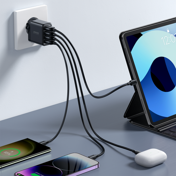 4x USB-A 24W 4,8A lādētājs melnais lādētājs