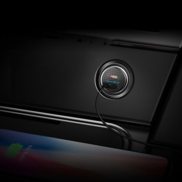 Saprātīga automašīnas lādētājs ar USB un USB-C QC PD melnajiem ostām