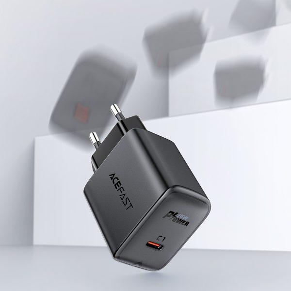 Ātra USB-C 20W Power nodrošina balto lādētāju