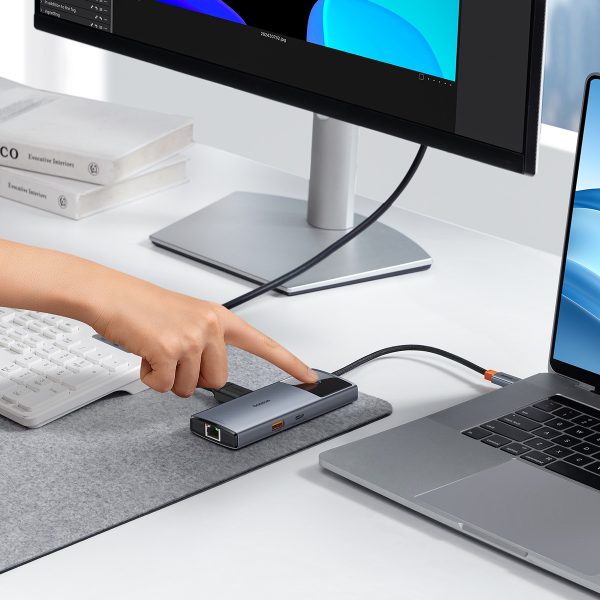 6in1 centrmezgls USB-C adapteris USB-A / USB-C / PD / HDMI / RJ-45 Black
