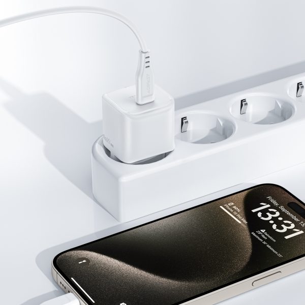 Mini tīkla lādētājs PD 30W GAN + USB-C baltais kabelis