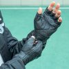 Motocikla cimdi bez pirkstiem ar potīšu aizsardzības izmēru XL melns