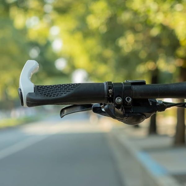 Satveriet velosipēdu komplekts ar ragu ragainu pretslipu - balts