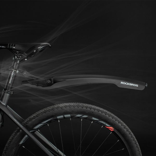 Aizmugurējais velosipēdu spārns ar sarkanu LED lampu - melnu