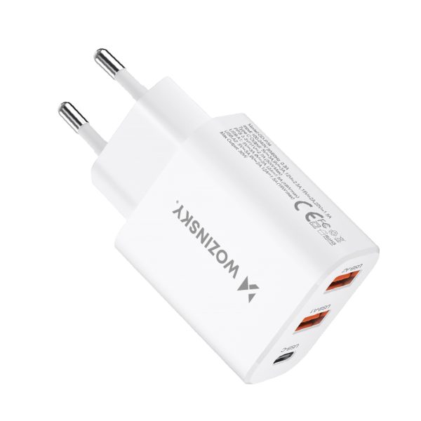 Tīkla lādētājs 100-240V 30W USB-C 2X USB-A White