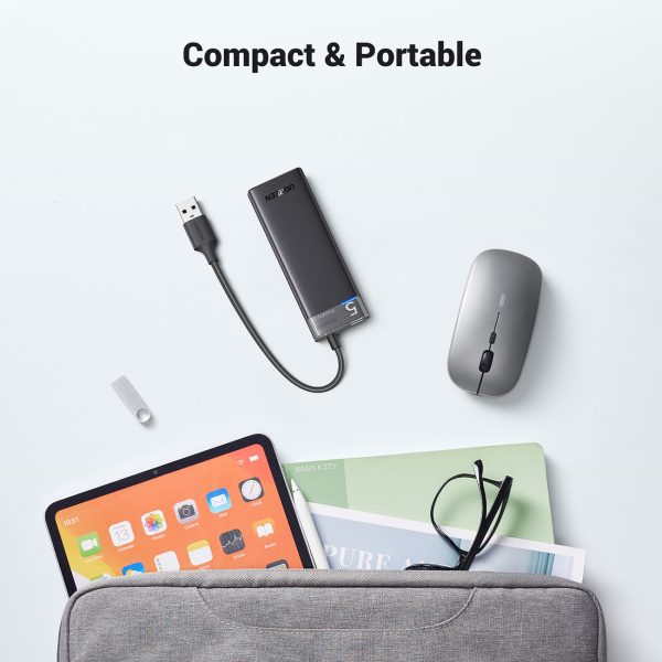 Centra adaptera izplatītājs 4X USB-A 3.0 portos un USB barošanas kabelis