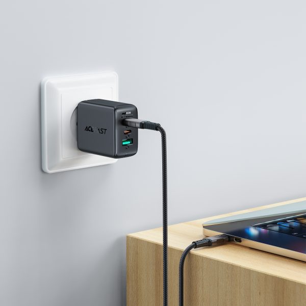 USB-C USB4 PD3.1 5A kabelis datu pārraidei un 4K video pārraidei-pelējuma-melns