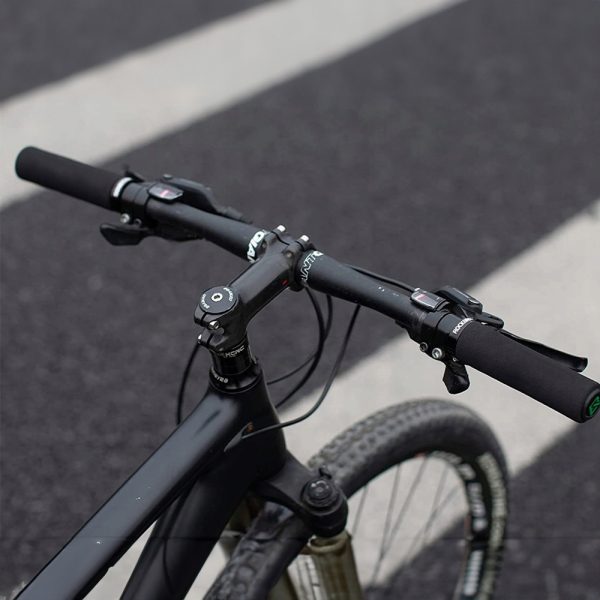 Grip velosipēdu rokturi, kas izgatavoti no silikona putu 22 mm - melns
