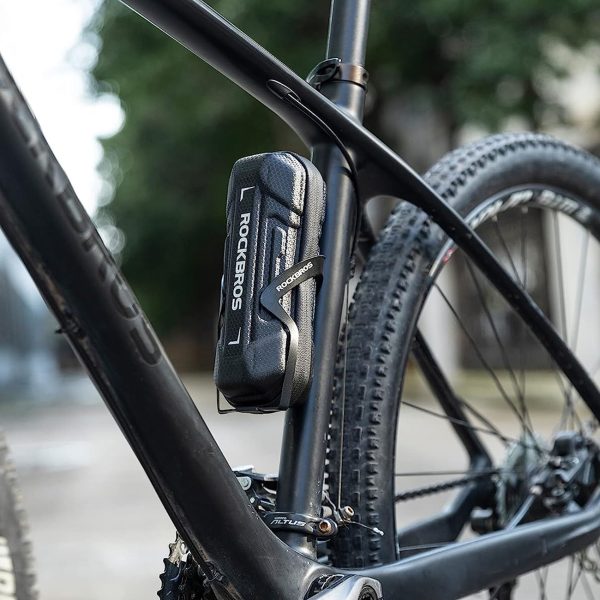 Velosipēdu soma instrumentiem, kas piestiprināti 0,65L ūdens pudeles rokturī - melns