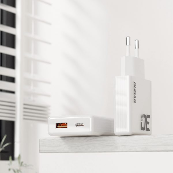 GAN A30EUL 30W USB-USB-C NETWORK Charger-White