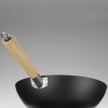 WOK no oglekļa tērauda ar koka rokturiem 324 mm diametrs
