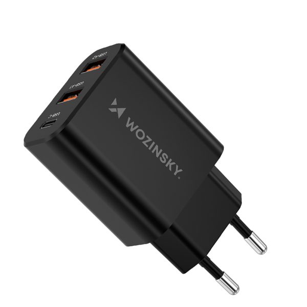 30 W USB-C 2x USB-A sienas lādētājs - melns