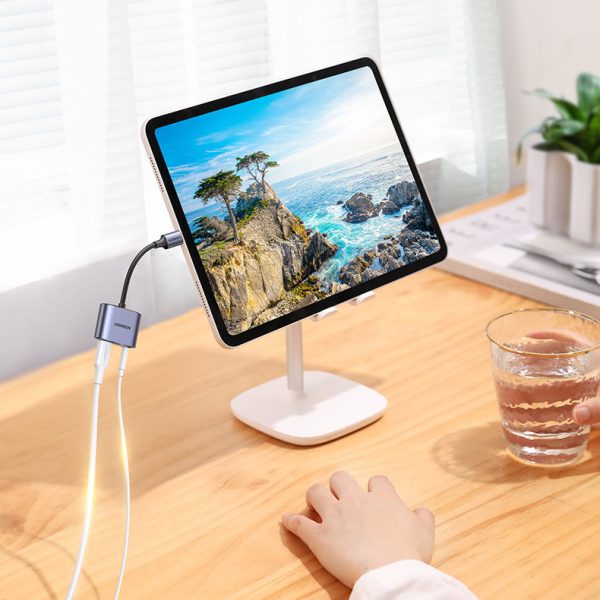 USB-C - USB-C + 3,5 mm mini ligzdas audio adapteris - pelēks